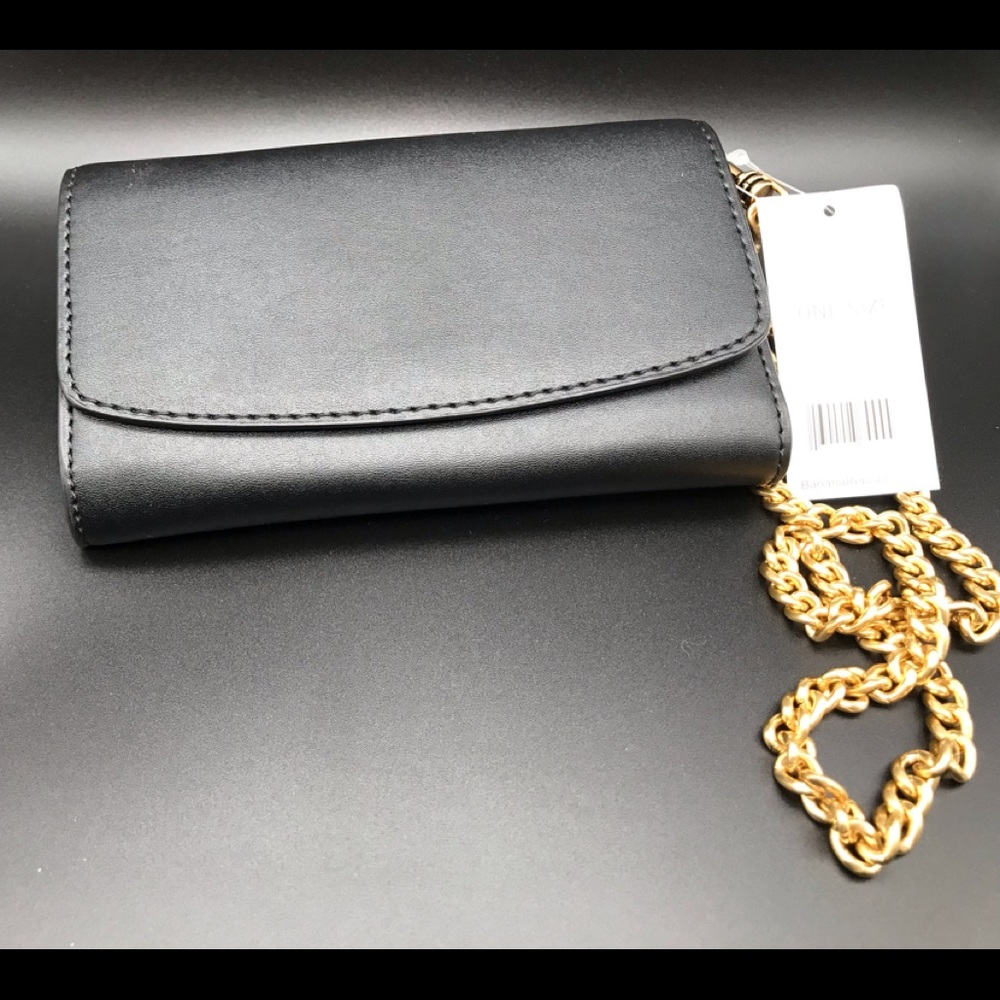 BANANA REPUBLIC SMARTPHONE CROSSBODY Black Faux Leather Chain Bag Clutch Purse.